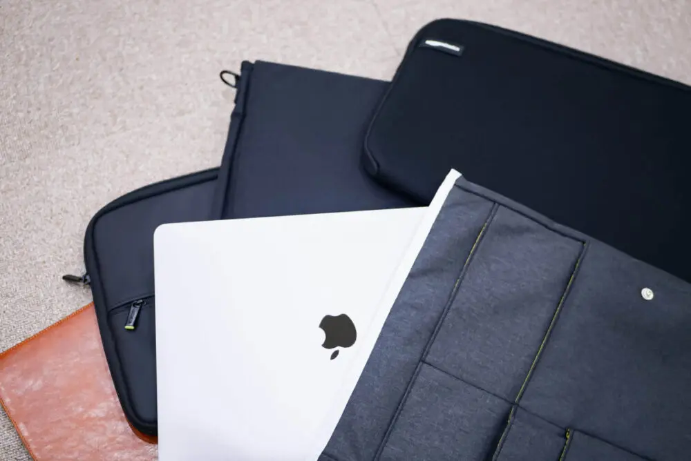 代引き不可】 MacBook Pro ケース パソコンケース 13インチ 黒色 新品