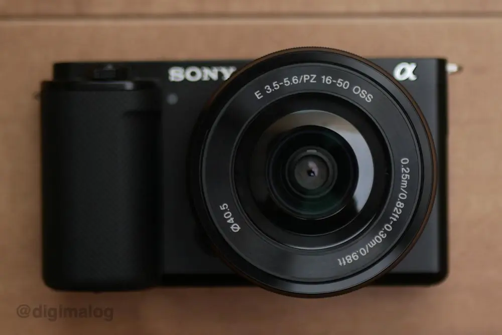 レンズ(ズーム) Sony zve10 VLOGCAM ZV-E10 特長 : レンズの数だけ広がる楽しみ | デジタル一眼