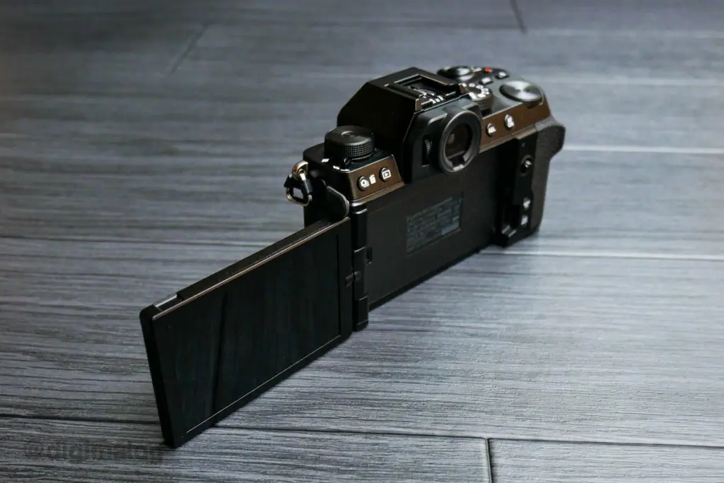レビュー】富士フイルム X-S10はズームレンズキットがおすすめ｜動画も