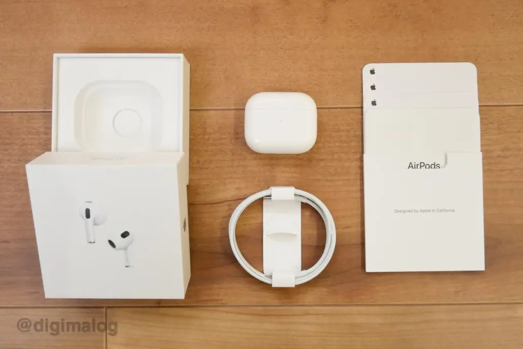 レビュー】新型AirPods3を第2世代やProとの違いを比較｜買うべき？