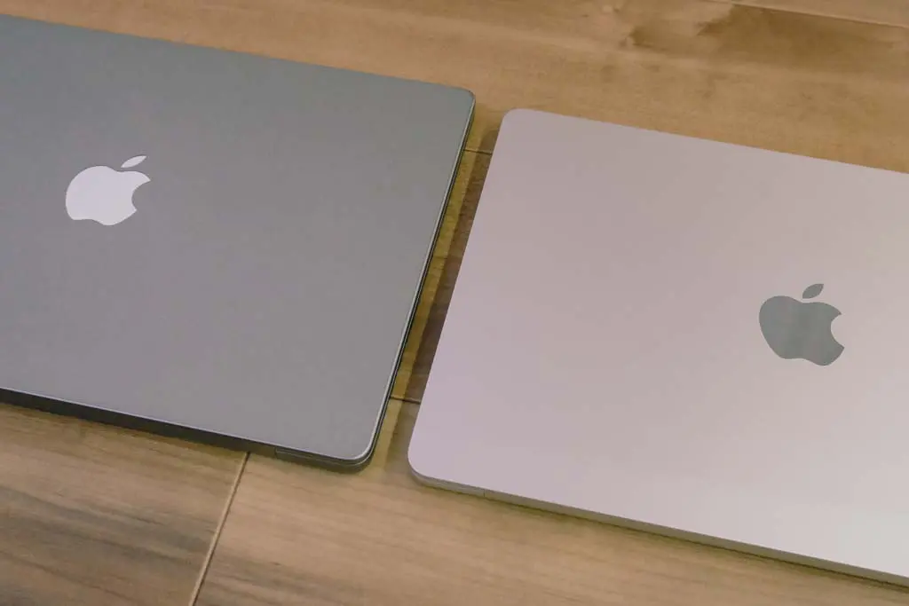 レビュー】M2 MacBook Airをメモリ24GBに！｜MB Pro M1 Maxと比較 | で