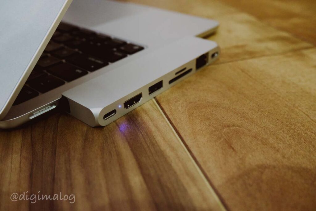 リアル MacBook Pro 13インチ 2020年 アルミニウム ハブ econet.bi