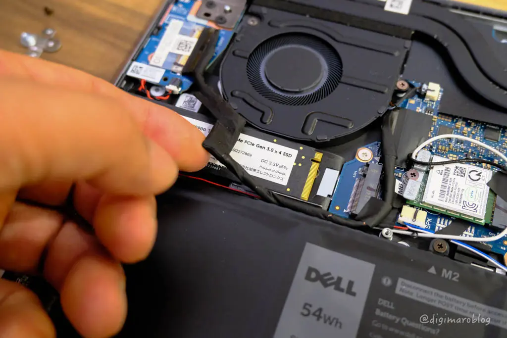 格安ノートPC DELL Inspiron 14のメモリ増設とSSD換装で高スペック