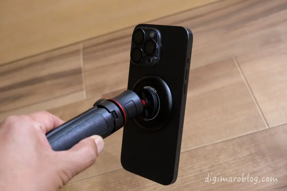 iPhone15で自撮りするならUlanzi MT-08とMagSafeマウント
