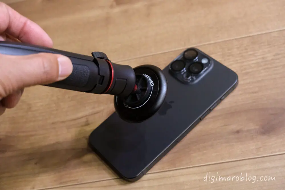 iPhone15で自撮りするならUlanzi MT-08とMagSafeマウント