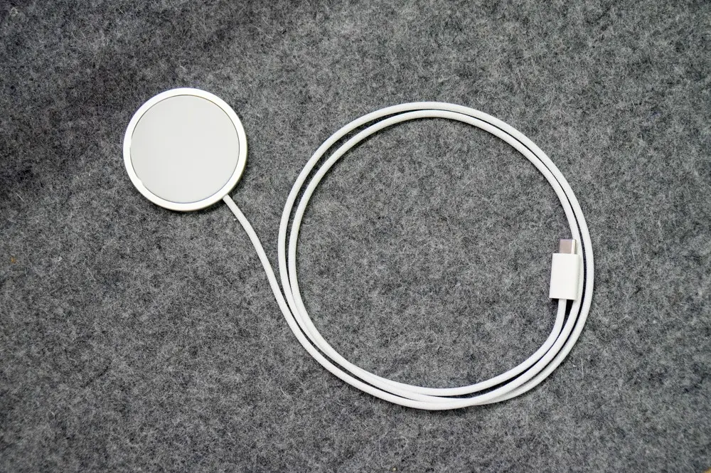 レビュー】最大25Wの新型 純正MagSafe充電器は買うべきなのか？
