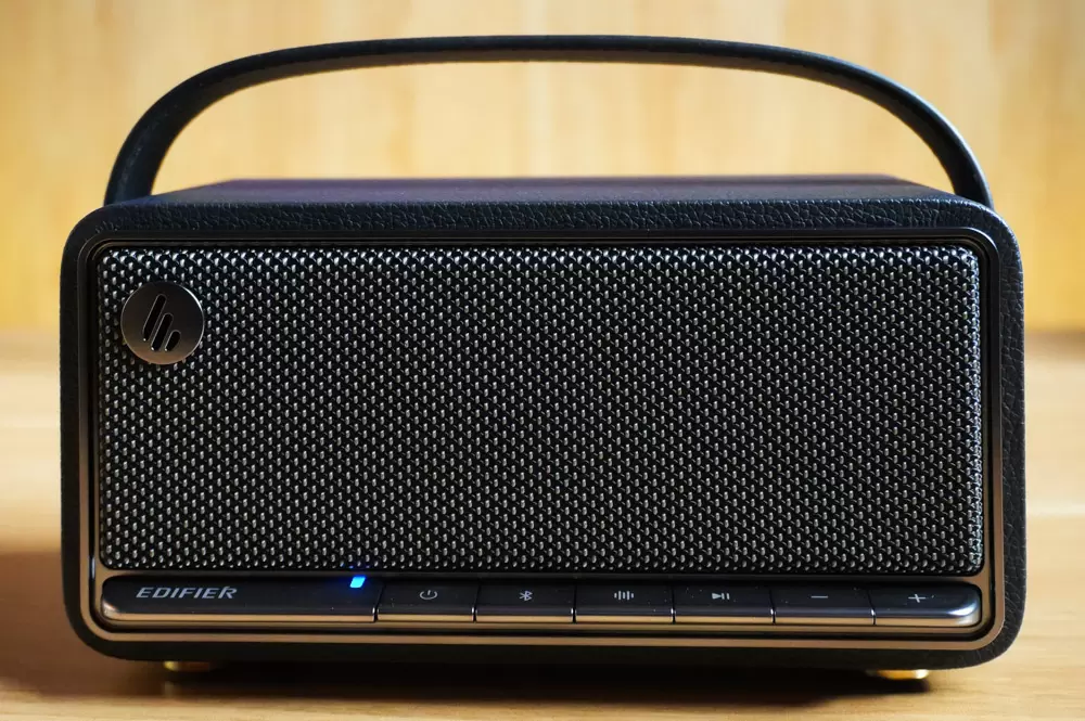 EDIFIER MP330コンパクトスピーカー　美品　動作確認済み　音質良好 EDIFIER公式】MP330｜ハイレゾ対応・Bluetooth・最大19時間再生の