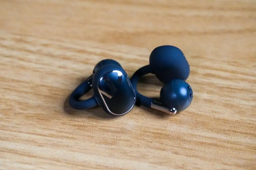 【試着のみ】SOUNDPEATS Clip1(ブラック) イヤーカフイヤホン soundpeats-clip1-review.webp