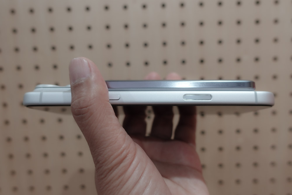 めちゃくちゃ薄いMiniMag Pro 5,000mAh