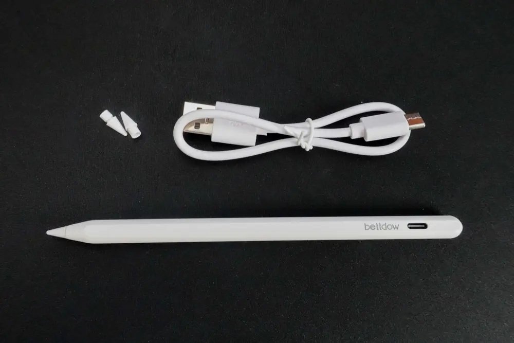 実機レビュー】コスパ最高なBettdow iPad Pro/Air用キーボードケース