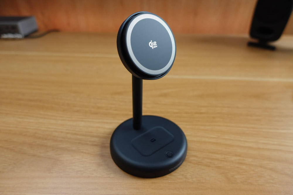 THREEKEY Mag ワイヤレス充電器 Lite (2-in-1 スタンド) の外観